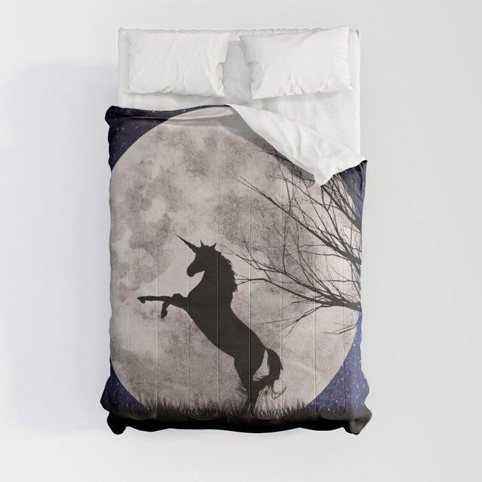 Black unicorn in the moonlight Comforters by Simo Gomes